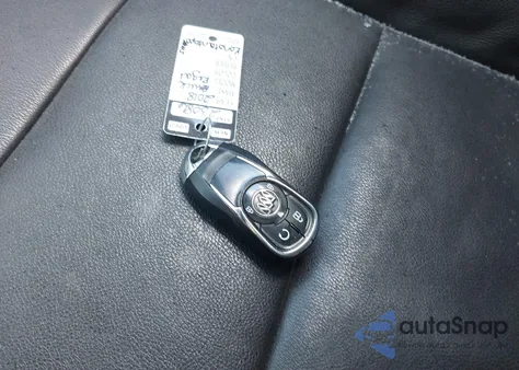 2018 Buick Regal Sportback Essence z USA, uszkodzony, nr VIN W04GR6SX6J1143509